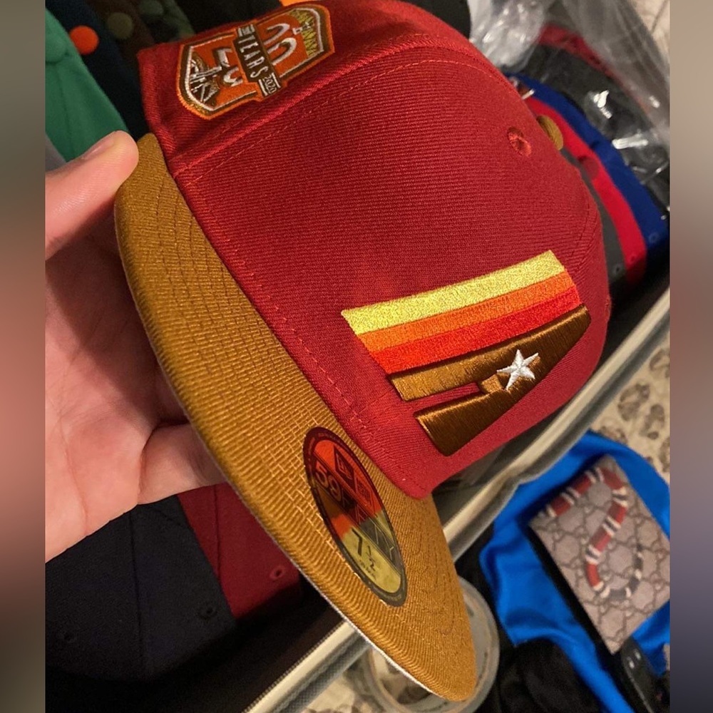 Astros Fitted Protoype